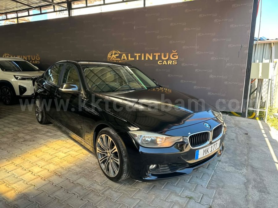 Модель BMW 3 серии 2013 года с автоматической коробкой передач