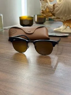 Продажа солнцезащитных очков Ray Ban и Miu Miu