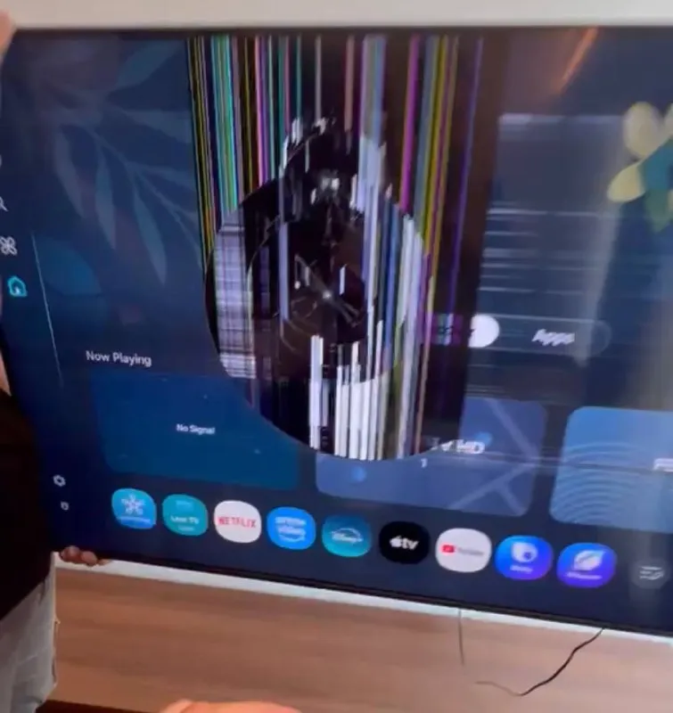 Телевизор Samsung Crystal UHD 55 на запчасти