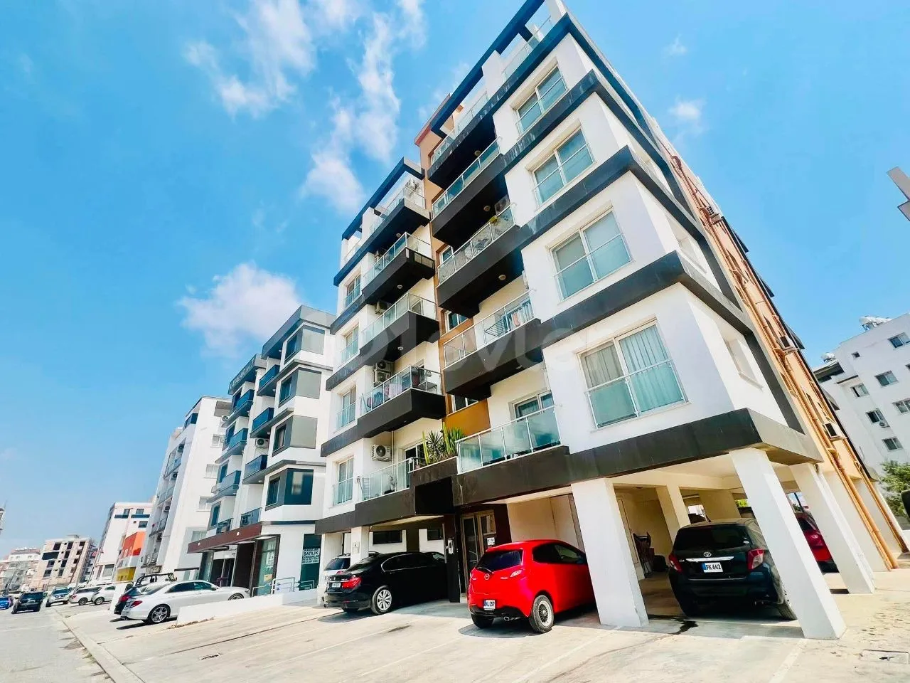 CİTY MALL AVM BÖLGESİNDE KİRALIK 1+1 EŞYALI LÜKS DAİRE £4,800