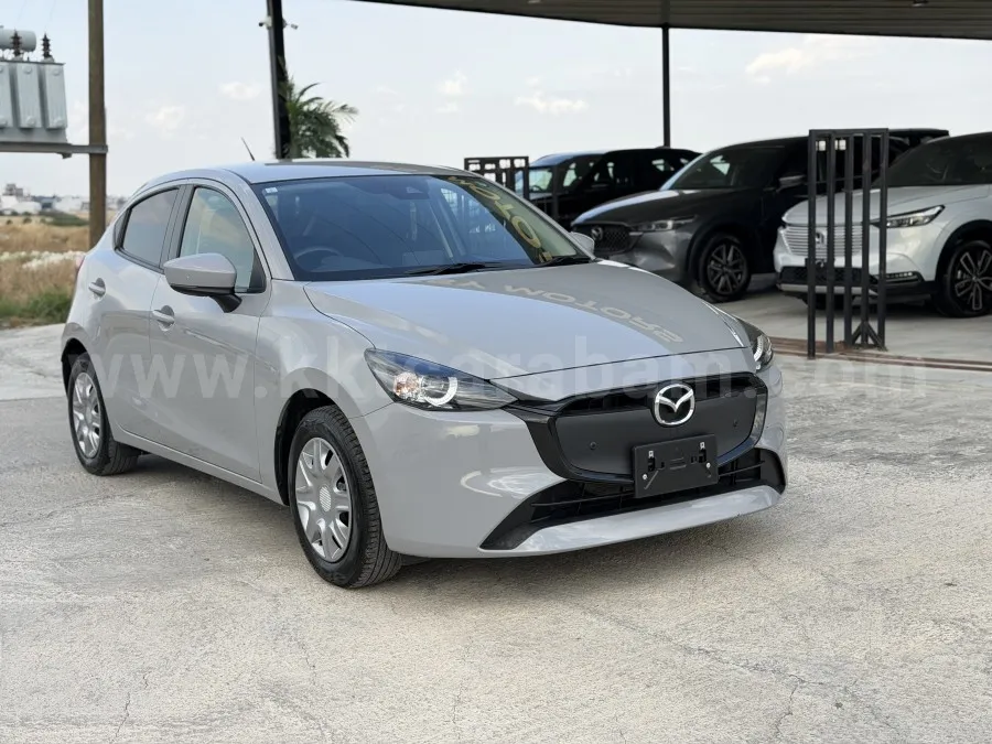 2023 Model Otomatik Mazda 2