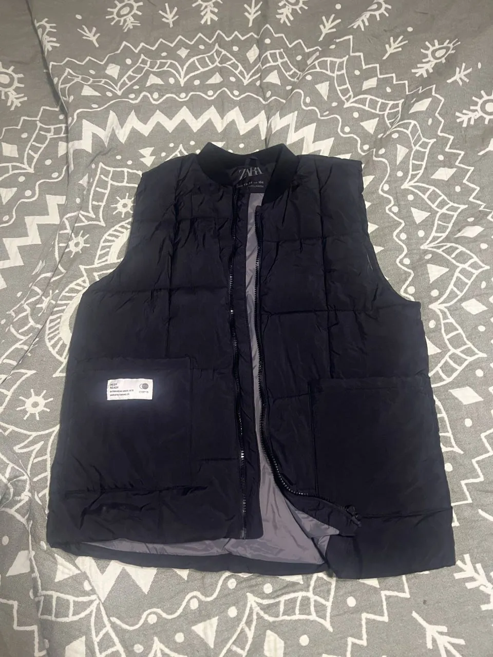 Жилетки Zara и кожаная куртка